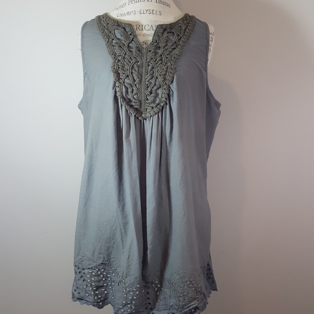 Lane Bryant embroidered tank top size 18